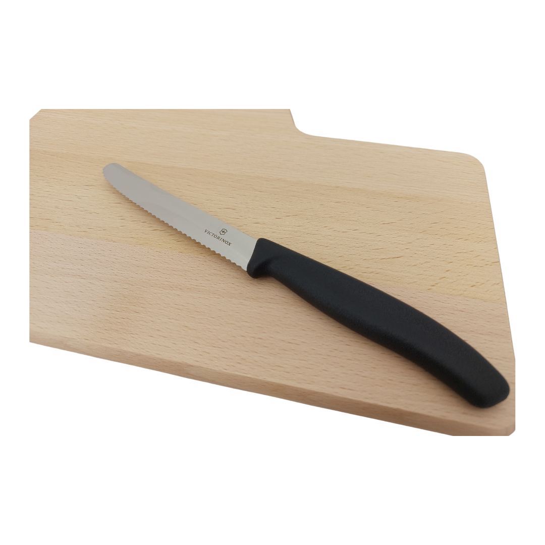Brotzeitbrett mit Messer